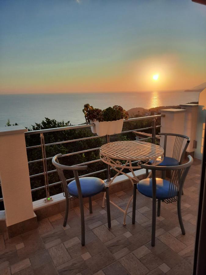 Eduard Lagji Apartament Lukove Ruang foto