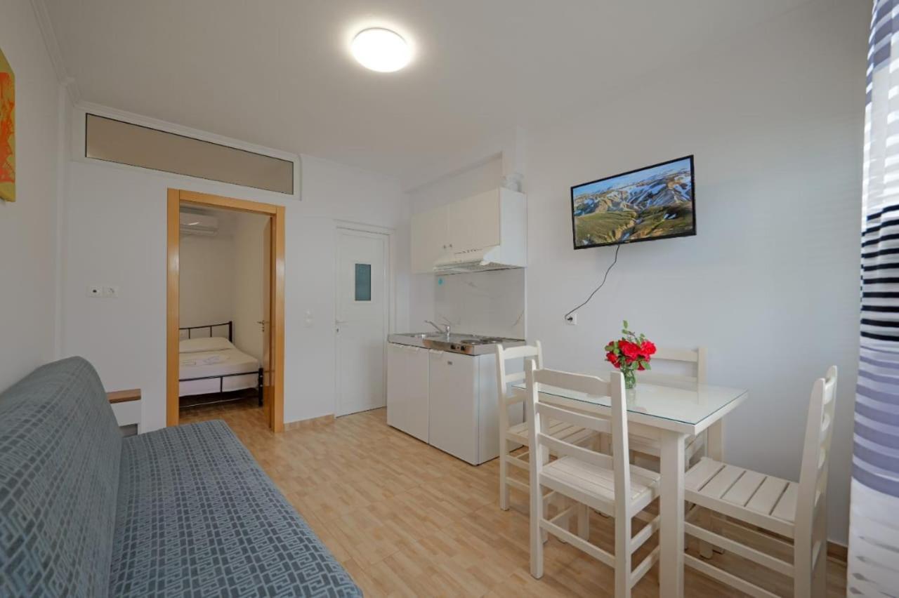 Eduard Lagji Apartament Lukove Bagian luar foto