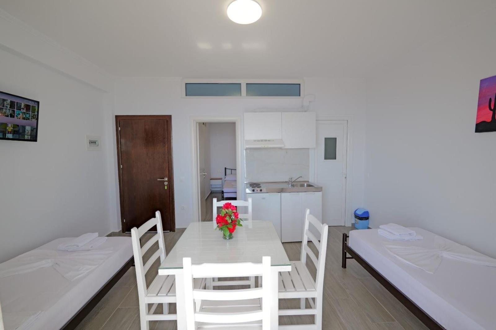 Eduard Lagji Apartament Lukove Bagian luar foto