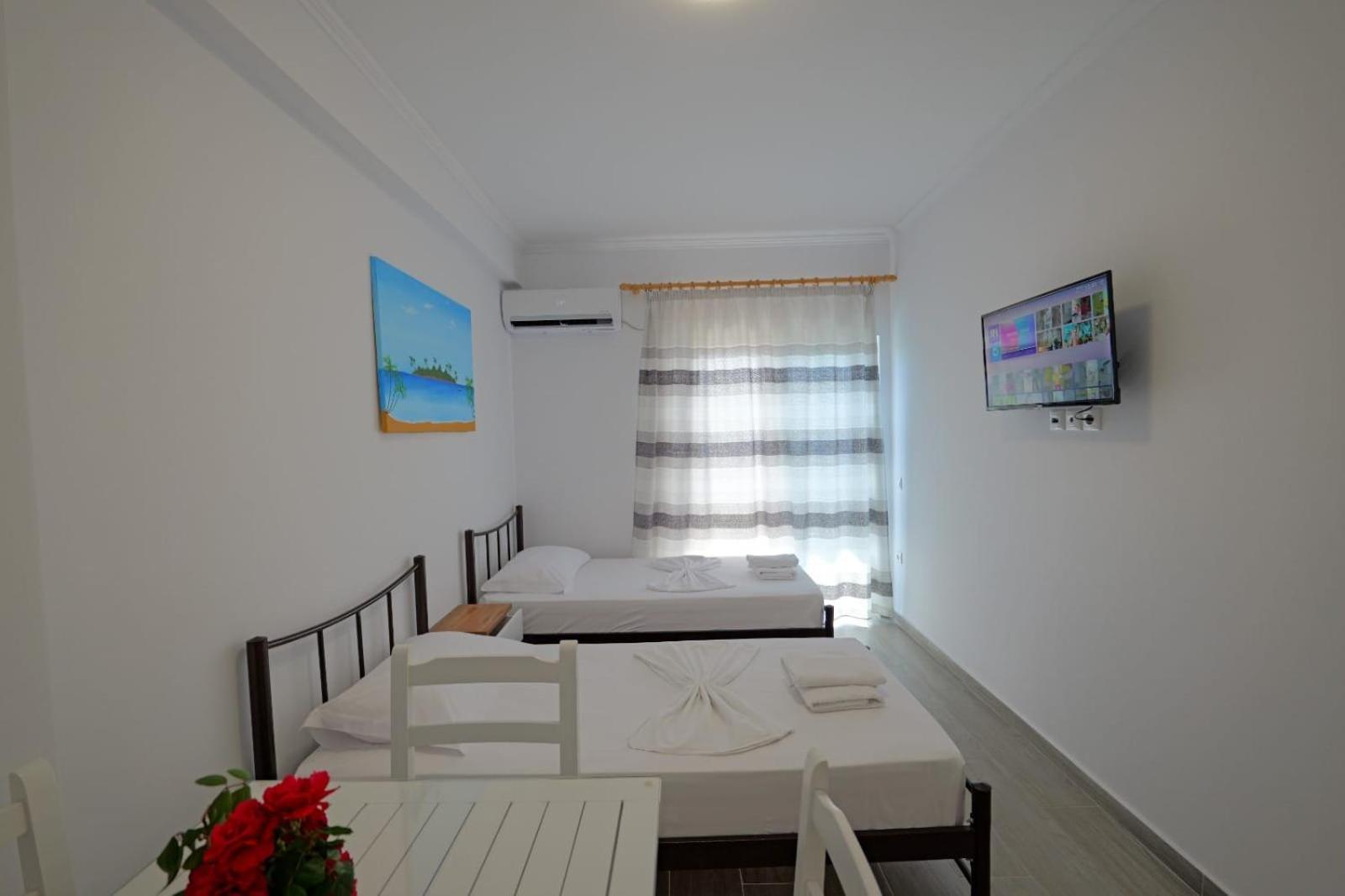 Eduard Lagji Apartament Lukove Ruang foto