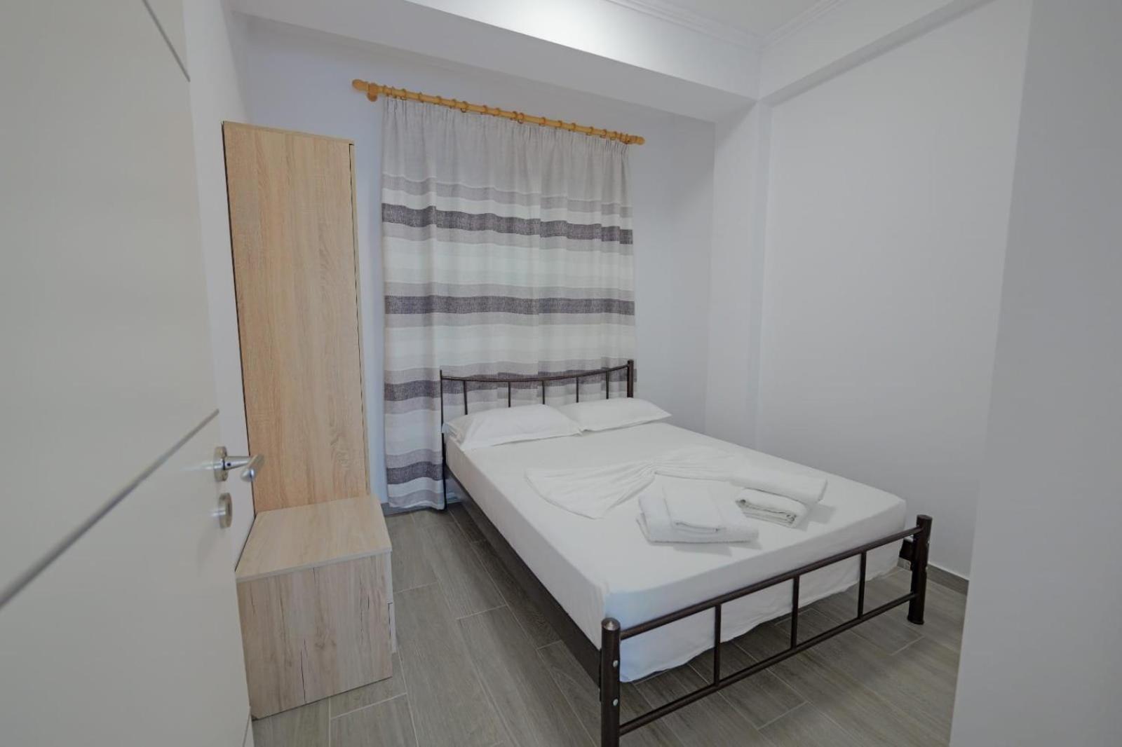 Eduard Lagji Apartament Lukove Ruang foto